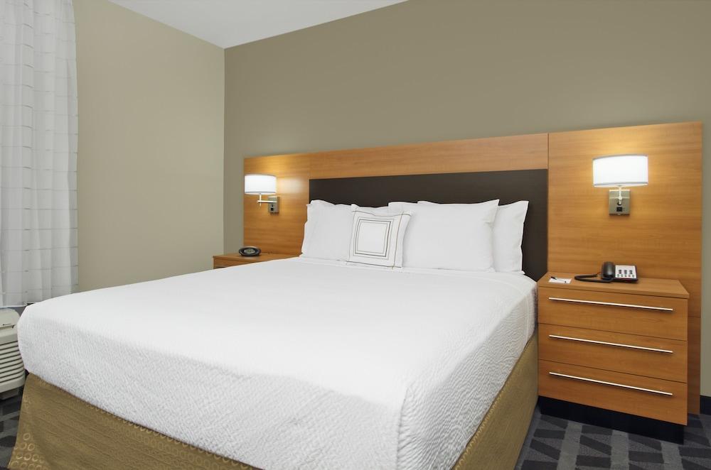 Towneplace Suites By Marriott Dallas Mckinney Exterior photo